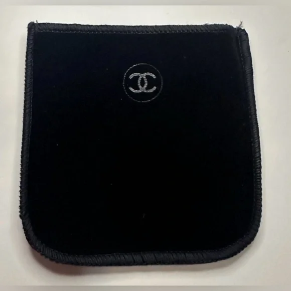 Chanel Yellow Duo Mirror Double Facettes Compact w/ Black Logo NEW in Box SALE - Picture 7 of 8